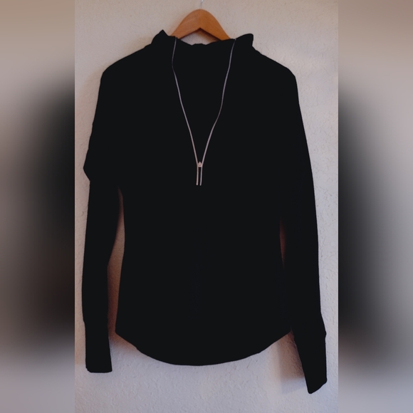 Athleta Black 1/2 Zip Mesh Lining Pullover - Picture 2 of 5